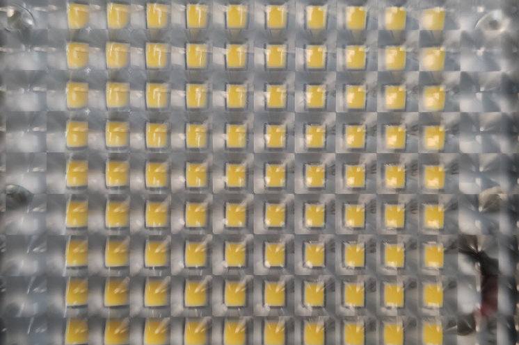 阵列控光膜